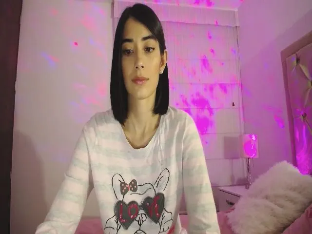 Live sex webcam photo for Lana_red #271879601