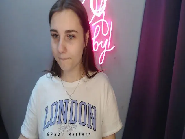 Live sex webcam photo for LaneyGrey #287890366