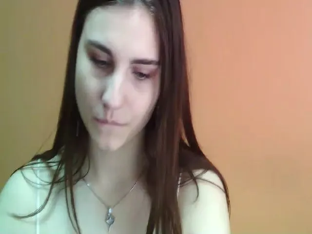 Live sex webcam photo for LaneyGrey #287890406