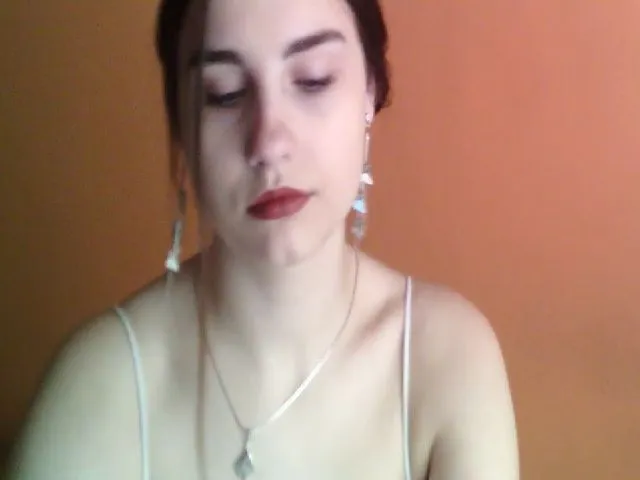 Live sex webcam photo for LaneyGrey #287890414