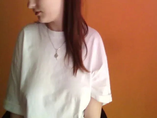 Live sex webcam photo for LaneyGrey #287890426