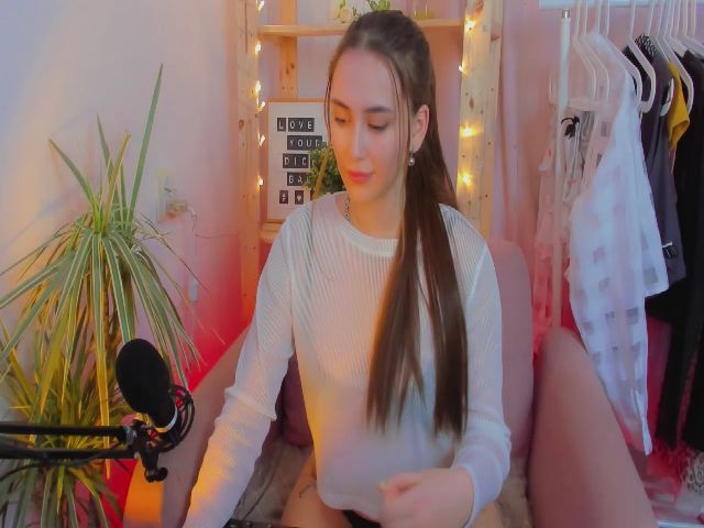 Live sex webcam photo for Lanna_Rhoades #271566458