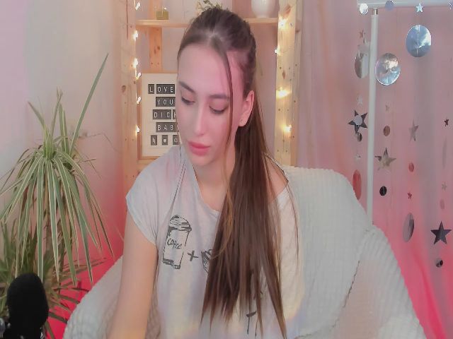 Live sex webcam photo for Lanna_Rhoades #271685257