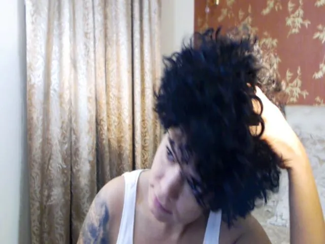 Live sex webcam photo for LaraAnne_ #272713945