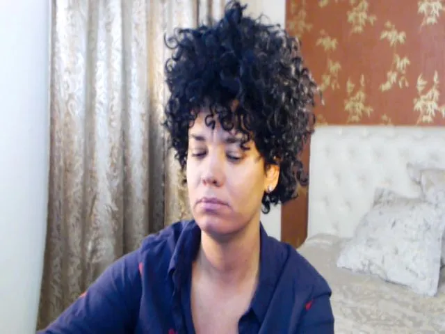 Live sex webcam photo for LaraAnne_ #272758493