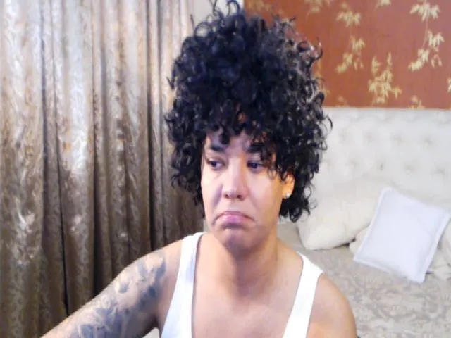 Live sex webcam photo for LaraAnne_ #273247560