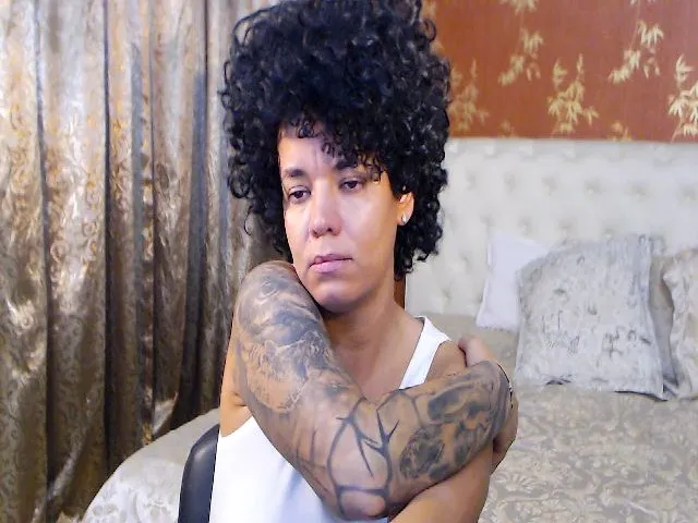 Live sex webcam photo for LaraAnne_ #273552413