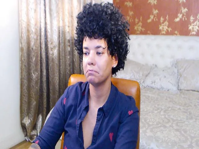 Live sex webcam photo for LaraAnne_ #273814254
