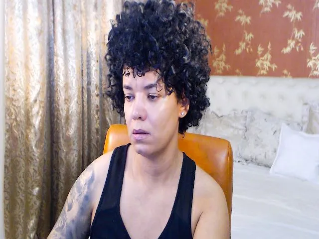 Live sex webcam photo for LaraAnne_ #274451404