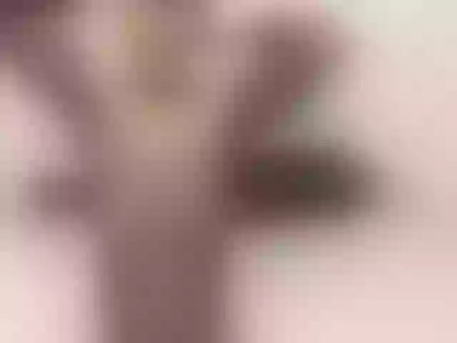 Live sex webcam photo for LaraBollier #272421749