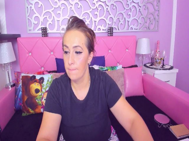 Live sex webcam photo for LaraPanther #273986771