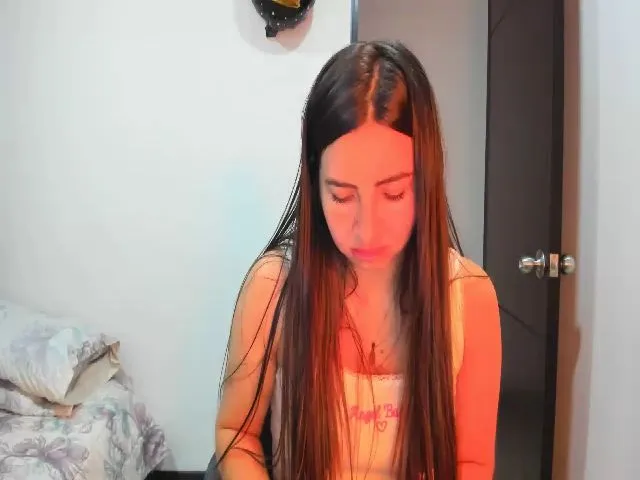 Live sex webcam photo for Lara_belu #273350259