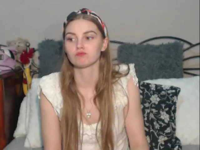 Live sex webcam photo for LarissaSexy25 #271713132