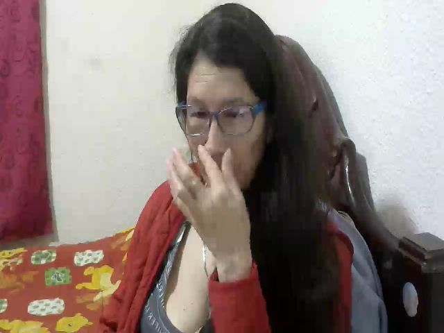 Live sex webcam photo for Latin__mature #271838879