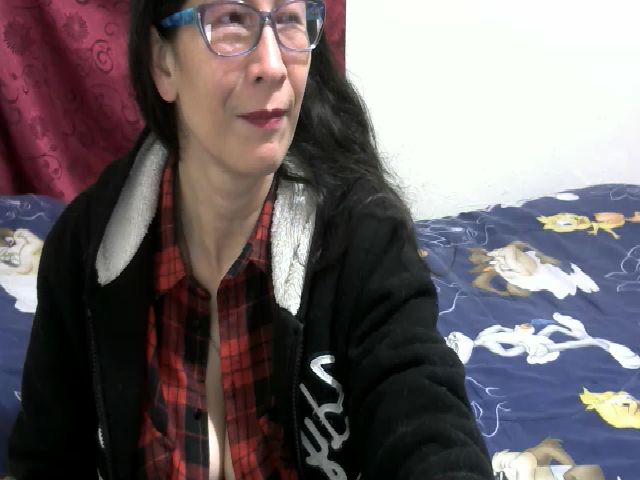 Live sex webcam photo for Latin__mature #272050654