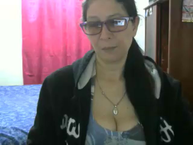 Live sex webcam photo for Latin__mature #274628927