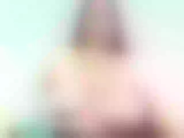 Live sex webcam photo for LatinaBigAss4 #271822477