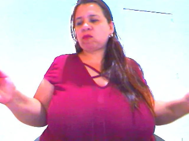 Live sex webcam photo for LatinaBigAss4 #272026675