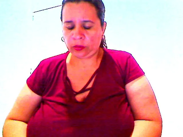 Live sex webcam photo for LatinaBigAss4 #272620224