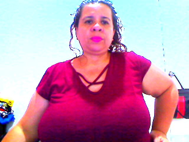 Live sex webcam photo for LatinaBigAss4 #272882848