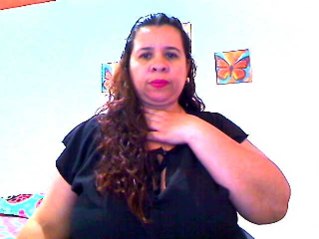 Live sex webcam photo for LatinaBigAss4 #273898987
