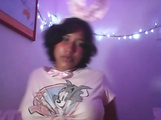 Live sex webcam photo for Latinaloveu #272904888