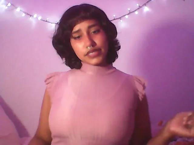 Live sex webcam photo for Latinaloveu #272997456