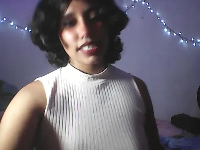 Live sex webcam photo for Latinaloveu #273048972