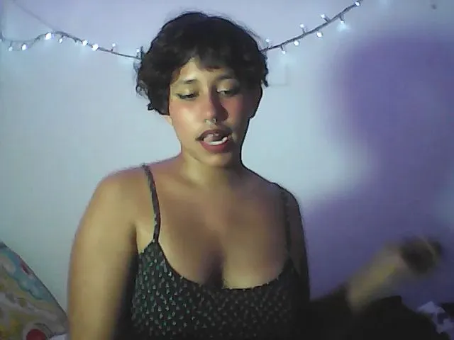 Live sex webcam photo for Latinaloveu #273242316