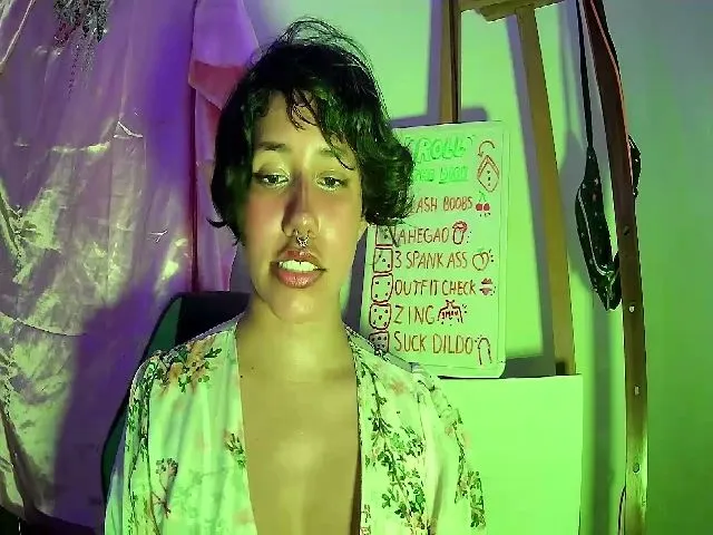 Live sex webcam photo for Latinaloveu #274236830