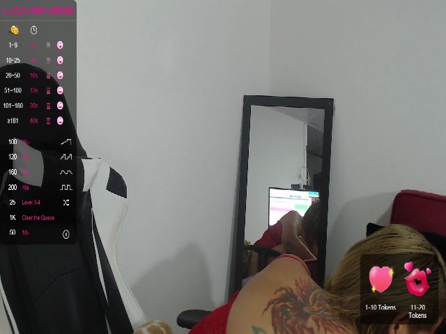 Live sex webcam photo for Latinnasty08 #272378639