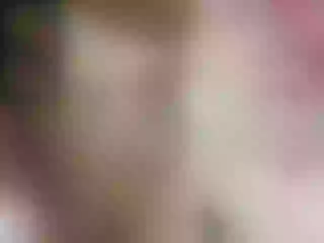 Live sex webcam photo for Laura_Lovee_ #272411529