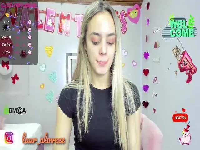 Live sex webcam photo for Laura_Lovee_ #272565572
