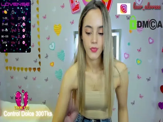 Live sex webcam photo for Laura_Lovee_ #273349488