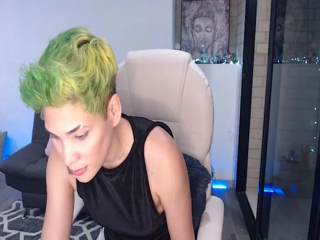 Live sex webcam photo for Laura_R23 #272937472