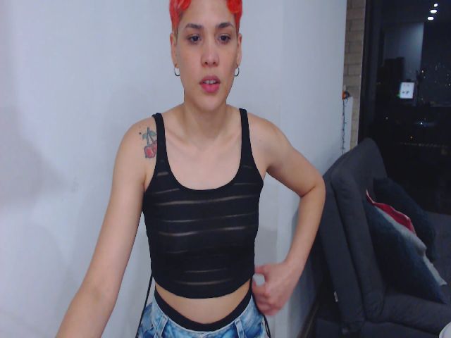 Live sex webcam photo for Laura_R23 #273864945