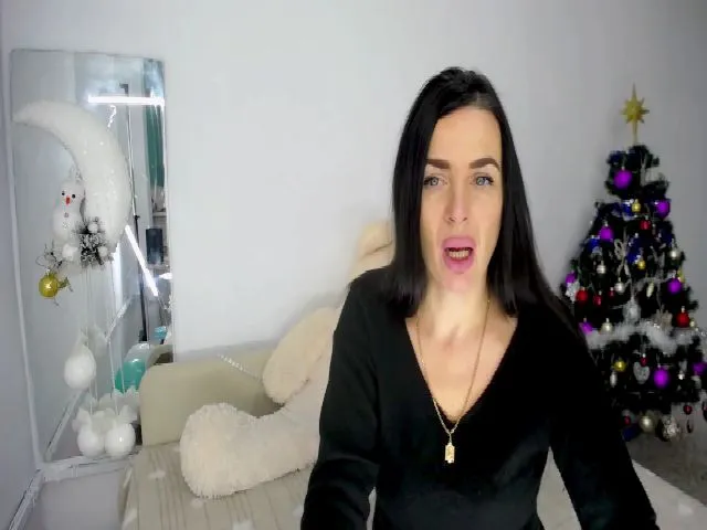Live sex webcam photo for Laura_Smith #271707811