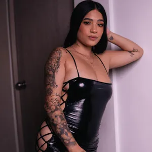 Live sex webcam photo for Laura_rouse7