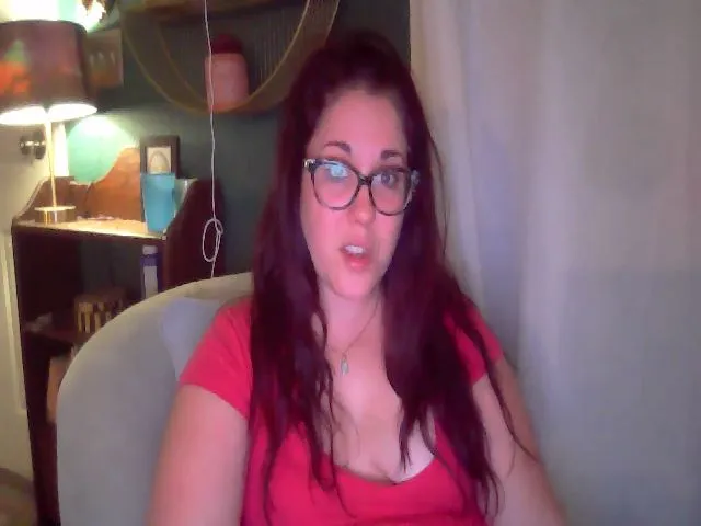 Live sex webcam photo for Laural55 #271950163
