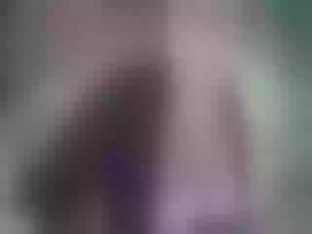 Live sex webcam photo for Laural55 #271971530