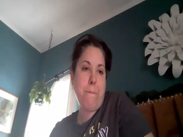 Live sex webcam photo for Laural55 #272056240