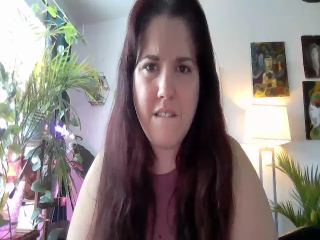 Live sex webcam photo for Laural55 #272180037