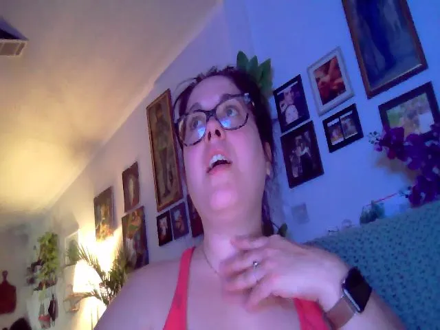 Live sex webcam photo for Laural55 #272603136