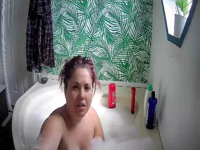 Live sex webcam photo for Laural55 #272844631