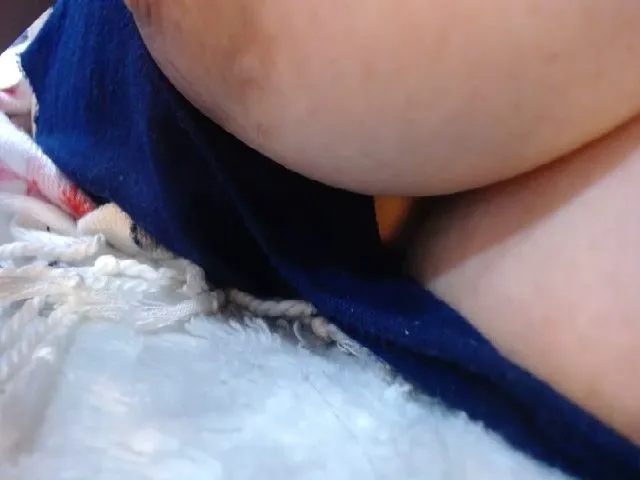 Live sex webcam photo for LaurenLovelly #272532244