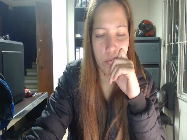 Live sex webcam photo for LaurenMarlyn #272209812