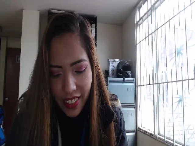 Live sex webcam photo for LaurenMarlyn #272454954