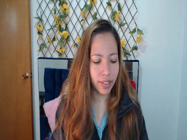 Live sex webcam photo for LaurenMarlyn #272698803