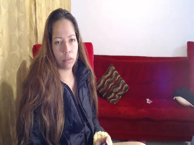 Live sex webcam photo for LaurenMarlyn #272966493