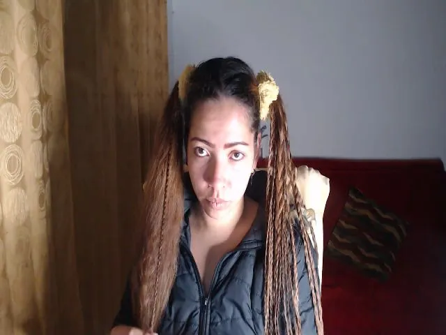 Live sex webcam photo for LaurenMarlyn #273090655